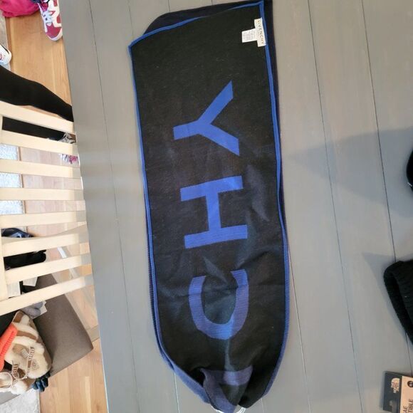Givenchy Degrade Scarf With Logo in Blue & Black For Unisex - Made in It… - Picture 10 of 16